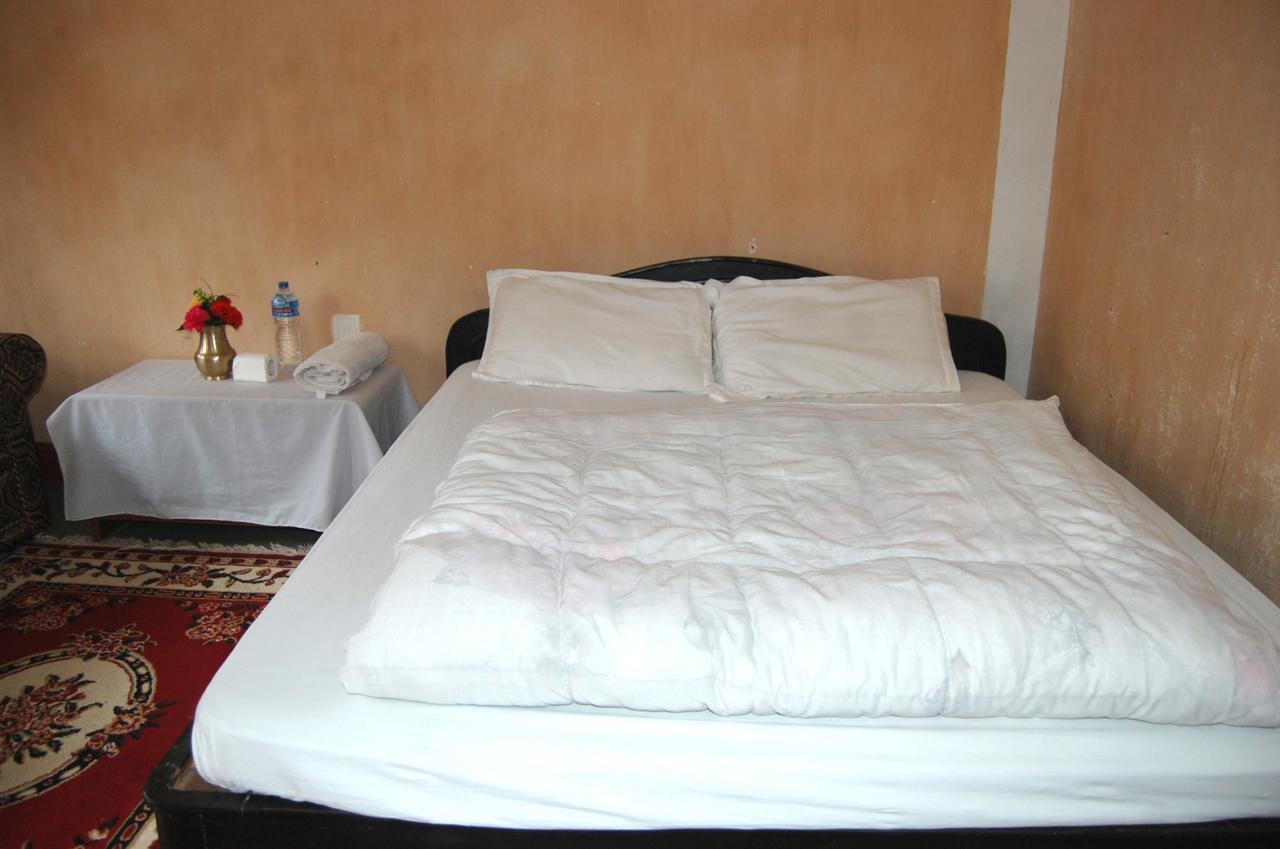 Shrestha Hotel & Restaurant บันดิปูร์ ห้อง รูปภาพ